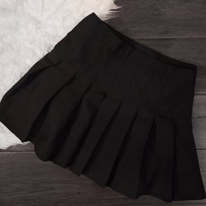 American Apparel Black Pleated Tennis Skirt